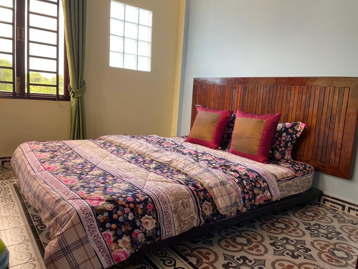 Silk Island Homestay *